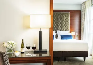 Junior suite executive