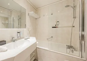 Salle de bain chambre classique