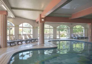 Piscine interieure 