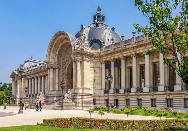 Renaissance Paris Hippodrome de Saint Cloud