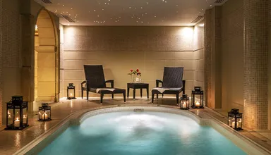 Piscine bain a remous