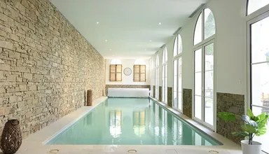 Piscine interieure