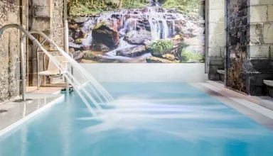 Piscine interieure