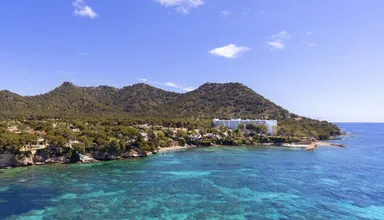 Vue de l hotel depuis la plage