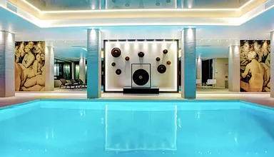 Piscine interieure