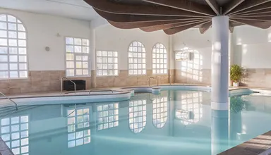 Piscine interieure