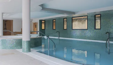 Piscine interieure