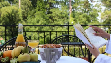 Petit dejeuner en terrasse
