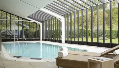 Piscine interieure