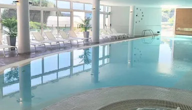 Piscine interieure