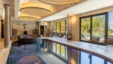 Piscine interieure 