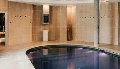 Piscine interieure 