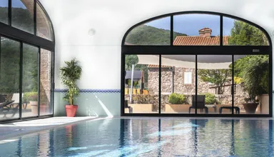 Piscine interieure