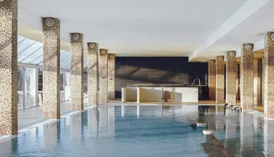 Piscine interieure