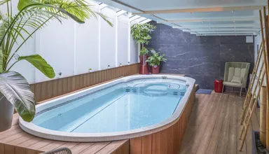 Piscine interieure