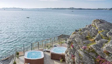 Bain a remous exterieur