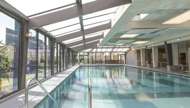 Piscine interieure