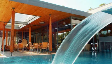 Piscine exterieure chauffee