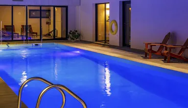 Piscine interieure