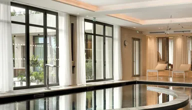 Piscine interieure