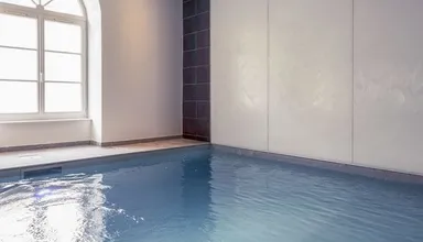 Piscine interieure