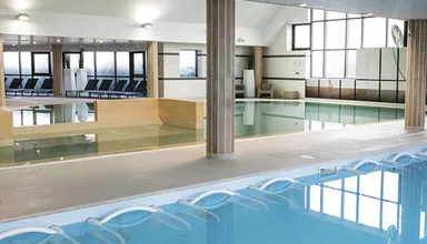 Piscine interieure
