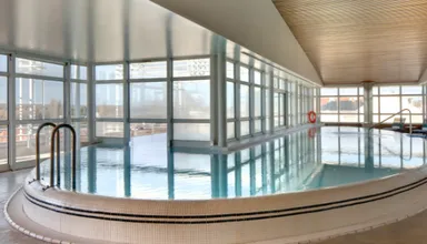 Piscine interieure