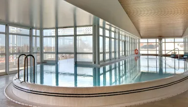 Piscine interieure