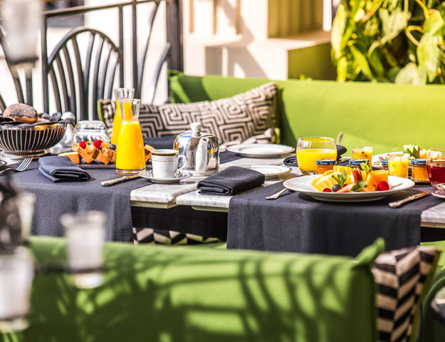 Le Casablanca - Petit dejeuner en terrasse