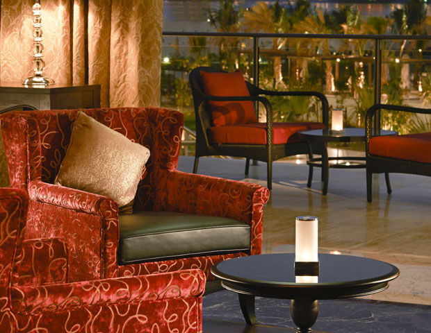 Waldorf Astoria Palm Jumeirah - Bar serafina