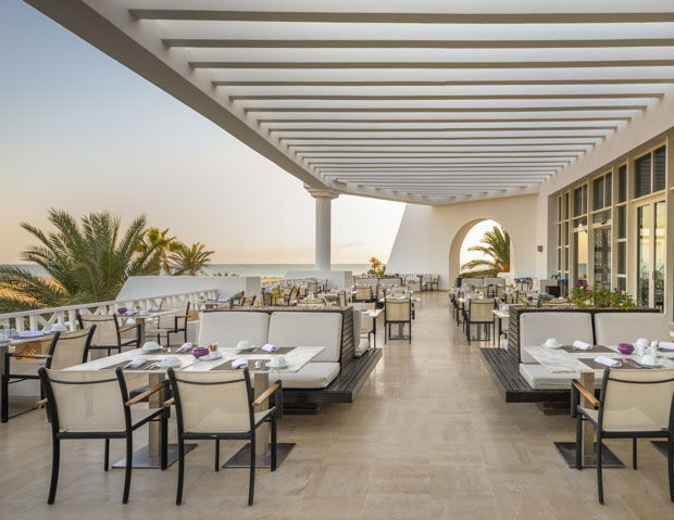 Radisson Blu Palace Resort & Thalasso Djerba - Resturant buffet ceramique