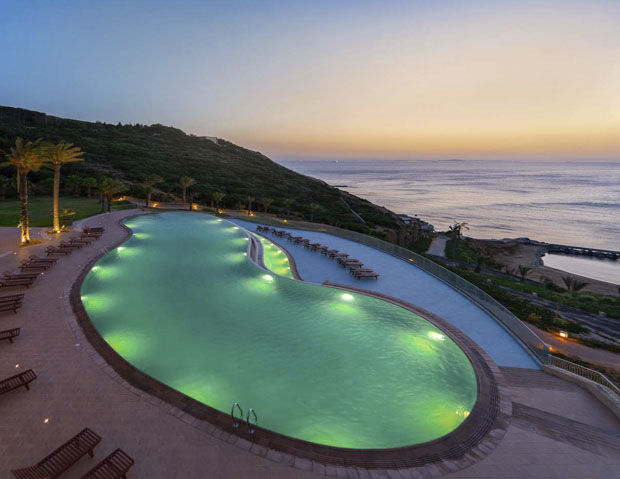 Royal Tulip Korbous Bay - Piscine exterieure de nuit