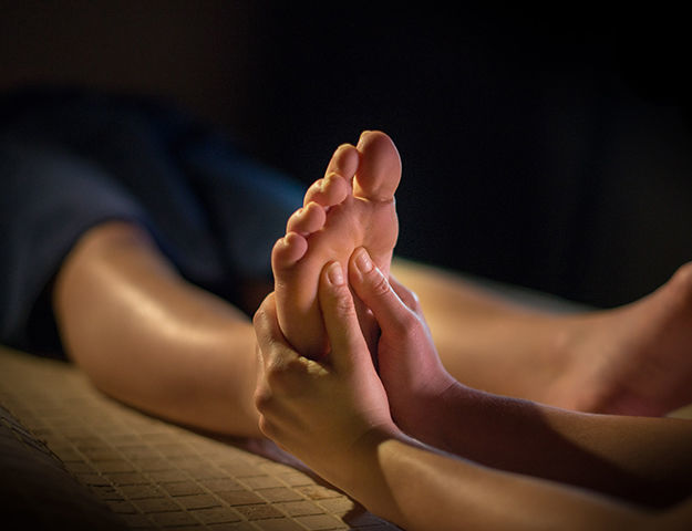 Château de Dissay - Massage du pied