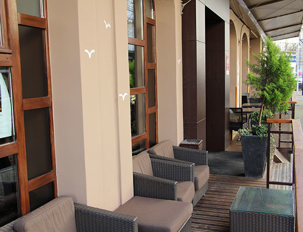 Kyriad Vichy Spa Cinq Mondes - Entree hotel