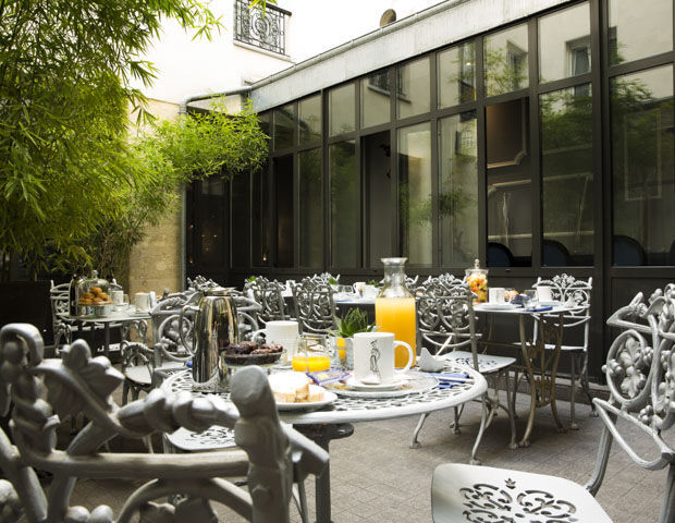 Hôtel Mademoiselle - Cour interieure gabrielle