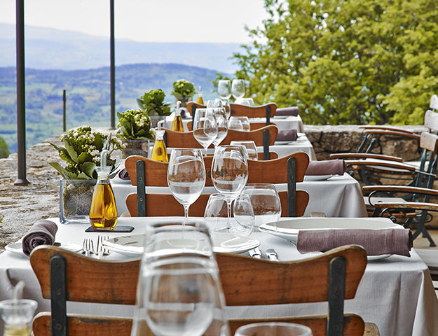 Le Mas des Herbes Blanches Hôtel & Spa - Terrasse du restaurant
