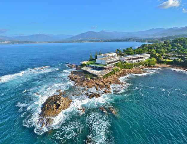 Thalasso Corse : la « montagne dans la mer » vous invite à la détente - Sofitel Golfe Ajaccio
