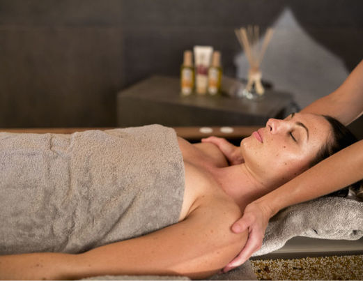 Massages : nos hôtels thalasso et spa : tous nos séjours bien-être - Aïga resort thermal